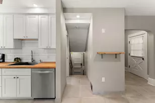 1467 Charles Ave, Saint Paul, MN 55104 - Photo 5