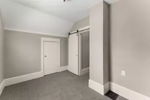 1467 Charles Ave, Saint Paul, MN 55104 - Photo 11