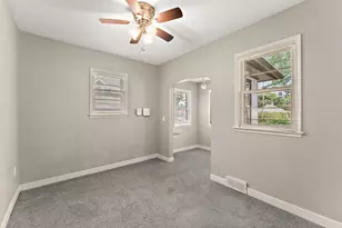1467 Charles Ave, Saint Paul, MN 55104 - Photo 15