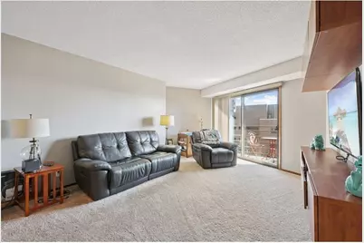 26 10th Street W #1005, Saint Paul, MN 55102 - Photo 7