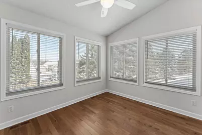 303 Sunflower Court, Vadnais Heights, MN 55127 - Photo 23