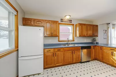 107 Lincoln Avenue N, New Prague, MN 56071 - Photo 9