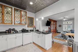 610 E 16th St, Minneapolis, MN 55404 - Photo 11