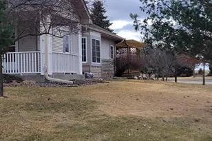 66 Meadowlark Dr, Hudson, WI 54016 - Photo 5