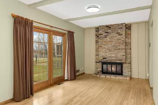 946 Redwood Dr, Apple Valley, MN 55124 - Photo 7