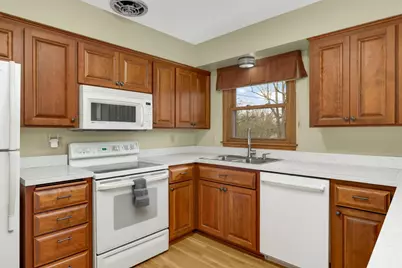 946 Redwood Drive, Apple Valley, MN 55124 - Photo 13