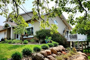 2885 Devonshire Pl, Woodbury, MN 55125 - Photo 5