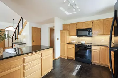 2885 Devonshire Place, Woodbury, MN 55125 - Photo 25