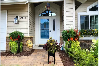 2885 Devonshire Place, Woodbury, MN 55125 - Photo 3