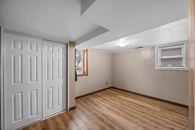 1045 Jorgenson Street SE, Hutchinson, MN 55350 - Photo 35