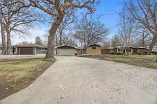 1045 Jorgenson St SE, Hutchinson, MN 55350 - Photo 5