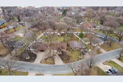 1045 Jorgenson Street SE, Hutchinson, MN 55350 - Photo 3