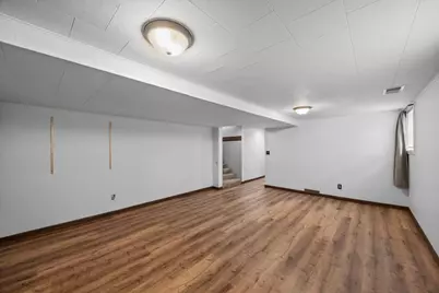 1045 Jorgenson Street SE, Hutchinson, MN 55350 - Photo 41