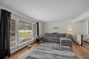 1045 Jorgenson St SE, Hutchinson, MN 55350 - Photo 11