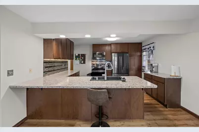 1045 Jorgenson Street SE, Hutchinson, MN 55350 - Photo 21