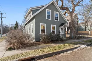 123 Pine St E, Stillwater, MN 55082 - Photo 1