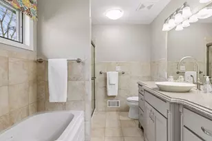 5718 Auto Club Cir, Bloomington, MN 55437 - Photo 17