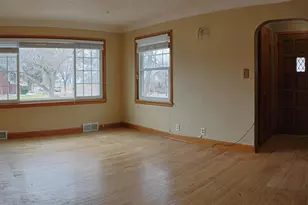 1660 Beech St, Saint Paul, MN 55106 - Photo 5