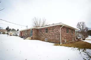 228 E 12th St, Zumbrota, MN 55992 - Photo 3