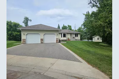 1217 Taft Street E, Thief River Falls, MN 56701 - Photo 3