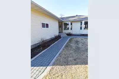 1217 Taft Street E, Thief River Falls, MN 56701 - Photo 27