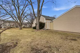 7597 Whitney Dr, Apple Valley, MN 55124 - Photo 39