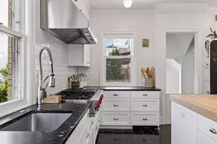 1807 Dupont Ave S, Minneapolis, MN 55403 - Photo 29