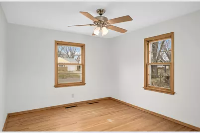 1140 Ottawa Avenue, West Saint Paul, MN 55118 - Photo 9