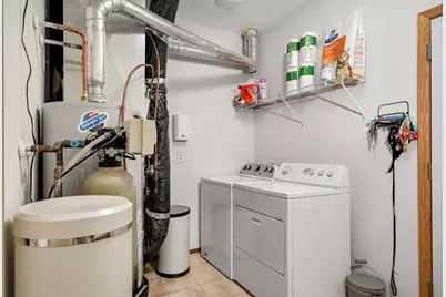 656 Cobblestone Way, Shakopee, MN 55379 - Photo 17