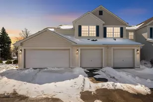 656 Cobblestone Way, Shakopee, MN 55379 - Photo 1