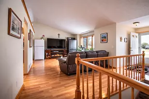 1242 Myrtle St N, Maplewood, MN 55119 - Photo 1