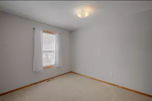 104 Woodland Ct, Princeton, MN 55371 - Photo 9