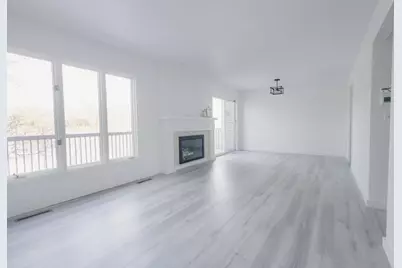 419 County Road C W, Roseville, MN 55113 - Photo 5