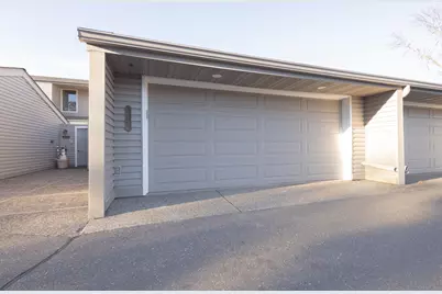 419 County Road C W, Roseville, MN 55113 - Photo 19