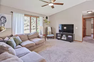1015 Ferndale St S, Maplewood, MN 55119 - Photo 15