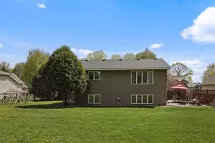1015 Ferndale St S, Maplewood, MN 55119 - Photo 41