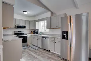 3100 Island View Dr NE, Bemidji, MN 56601 - Photo 5