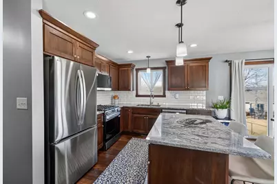 3907 Sunnydale Lane SE, Rochester, MN 55904 - Photo 9