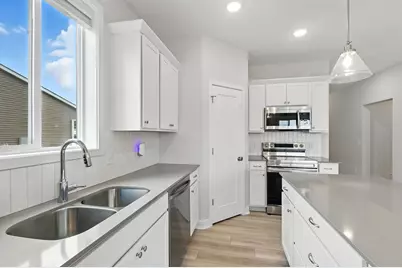 153 Gambel Street, River Falls, WI 54022 - Photo 7