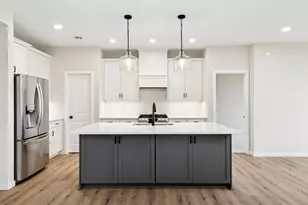 10969 37th St N, Lake Elmo, MN 55042 - Photo 1