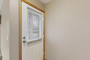 281 Zumbro Dr NW, Rochester, MN 55901 - Photo 9