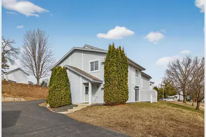 281 Zumbro Drive NW, Rochester, MN 55901 - Photo 3