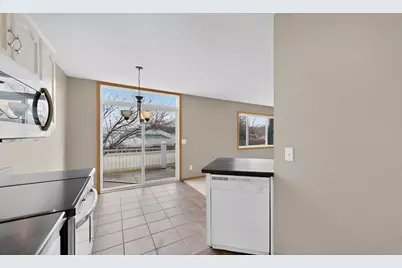 281 Zumbro Drive NW, Rochester, MN 55901 - Photo 17