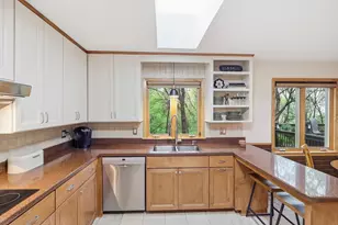 13112 Myrtle Dr, Burnsville, MN 55337 - Photo 9