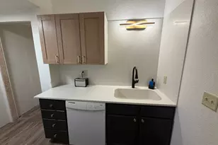 542 Benson Ave SW, Willmar, MN 56201 - Photo 9