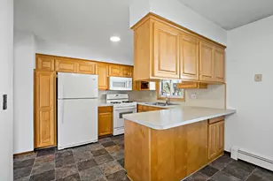 9242 Queen Ave S, Bloomington, MN 55431 - Photo 7