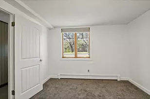 9242 Queen Ave S, Bloomington, MN 55431 - Photo 23