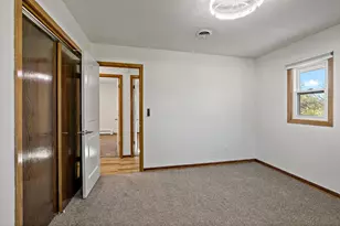 9242 Queen Ave S, Bloomington, MN 55431 - Photo 11