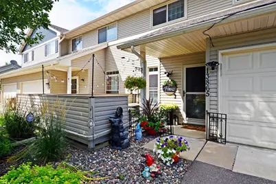 13865 Hyacinth Drive, Rogers, MN 55374 - Photo 5