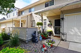 13865 Hyacinth Dr, Rogers, MN 55374 - Photo 5